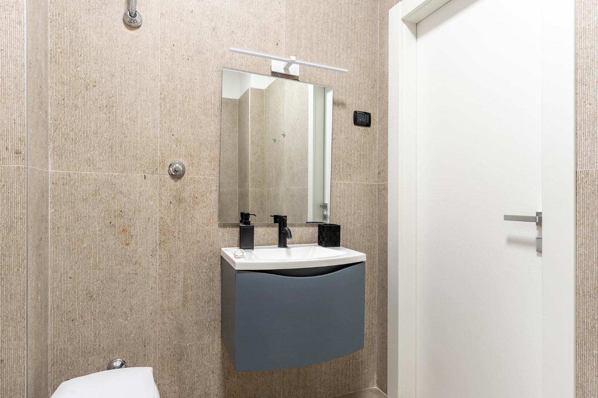 Fourooms - Bari Principe Amedeo Exteriör bild